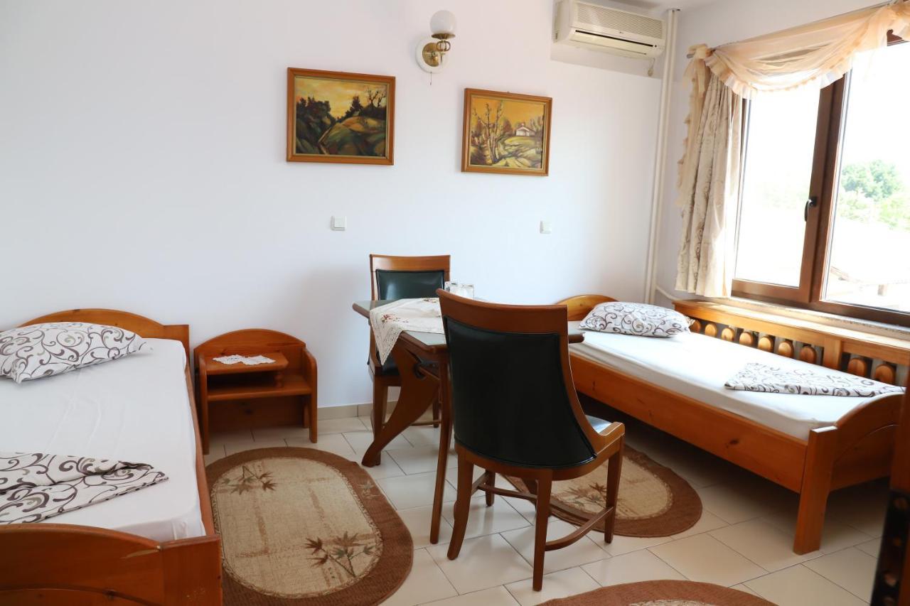 Hotel Mishel Kocherinovo Εξωτερικό φωτογραφία