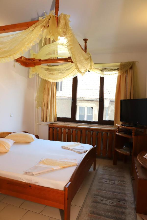Hotel Mishel Kocherinovo Εξωτερικό φωτογραφία