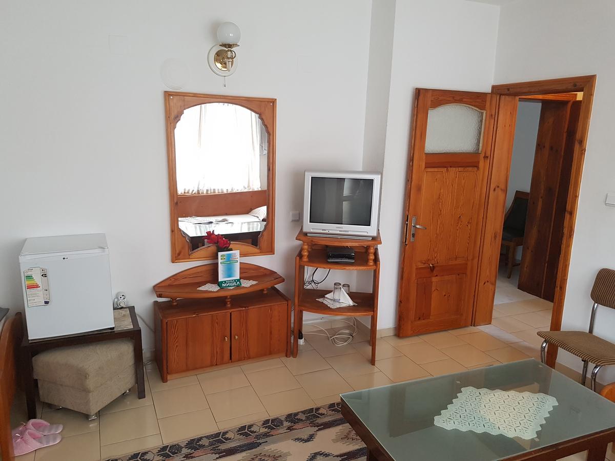 Hotel Mishel Kocherinovo Εξωτερικό φωτογραφία